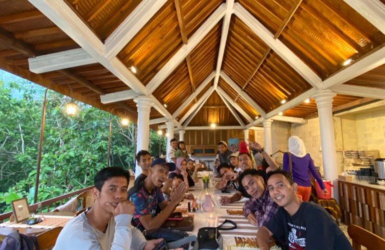 Tempat Makan Rombongan travel agent