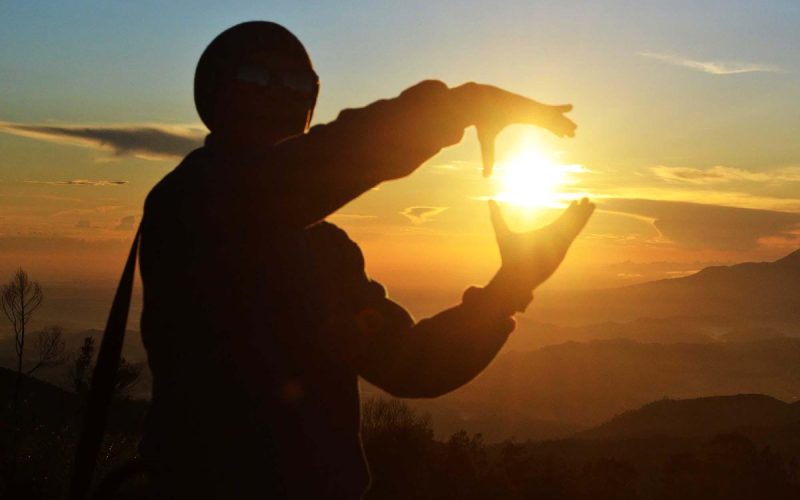 Menikmati Sunrise Merapi Merbabu dari Ketep Pass Magelang