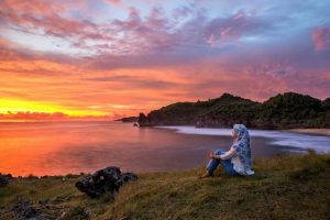 Sunrise Pantai Widodaren