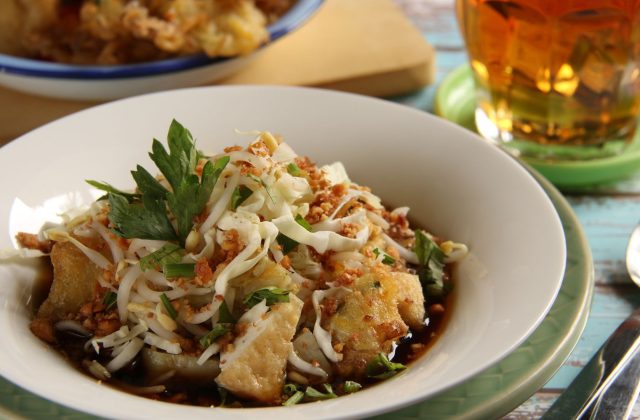 Kupat Tahu Pojok